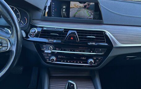 BMW 5 серия, 2019 год, 3 550 000 рублей, 26 фотография