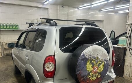 Chevrolet Niva I рестайлинг, 2011 год, 700 000 рублей, 2 фотография