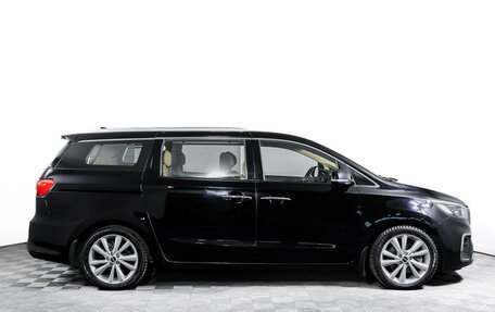 KIA Carnival III, 2019 год, 2 250 000 рублей, 4 фотография