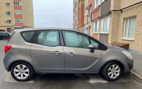 Opel Meriva, 2012 год, 900 000 рублей, 4 фотография