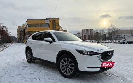Mazda CX-5 II, 2018 год, 2 370 000 рублей, 3 фотография