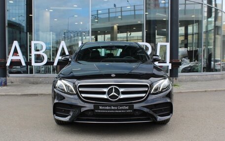 Mercedes-Benz E-Класс, 2019 год, 4 100 000 рублей, 3 фотография