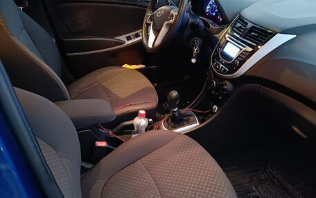 Hyundai Solaris II рестайлинг, 2012 год, 520 000 рублей, 11 фотография