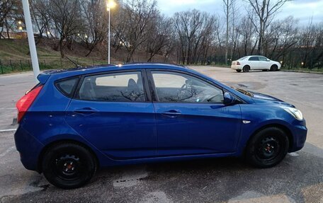 Hyundai Solaris II рестайлинг, 2012 год, 520 000 рублей, 3 фотография