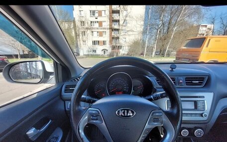 KIA Rio III рестайлинг, 2016 год, 900 000 рублей, 4 фотография