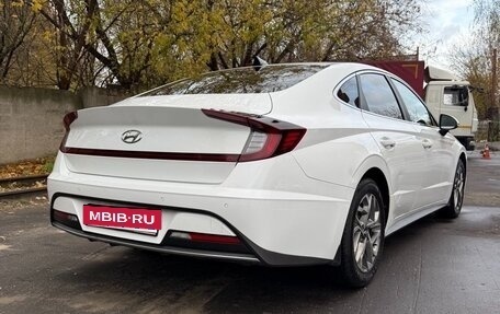 Hyundai Sonata VIII, 2021 год, 1 900 000 рублей, 6 фотография