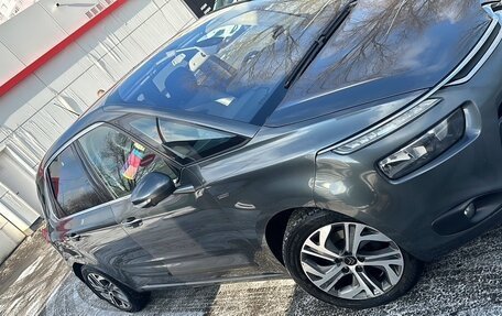 Citroen C4 Picasso II рестайлинг, 2015 год, 1 670 000 рублей, 17 фотография