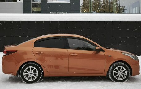 KIA Rio IV, 2018 год, 1 005 000 рублей, 5 фотография