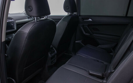 Volkswagen Tiguan II, 2018 год, 2 410 000 рублей, 11 фотография