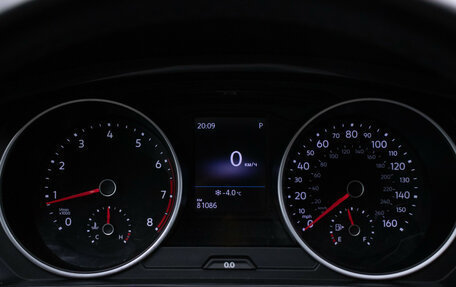 Volkswagen Tiguan II, 2018 год, 2 410 000 рублей, 13 фотография