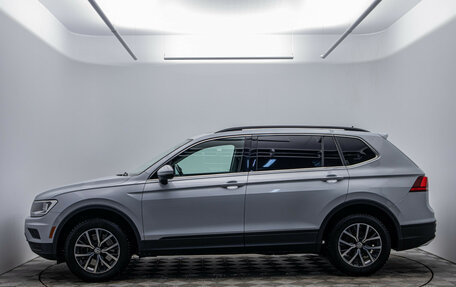 Volkswagen Tiguan II, 2018 год, 2 410 000 рублей, 8 фотография