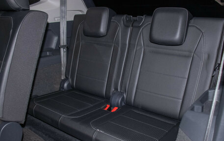 Volkswagen Tiguan II, 2018 год, 2 410 000 рублей, 12 фотография