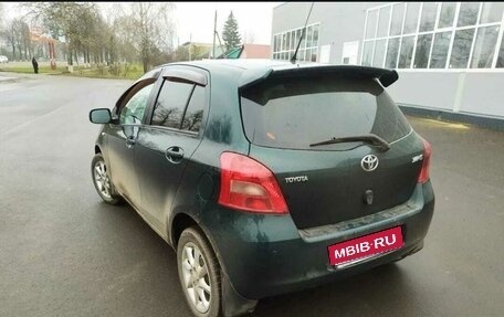Toyota Yaris III рестайлинг, 2006 год, 520 000 рублей, 1 фотография