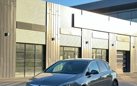 Opel Astra J, 2011 год, 520 000 рублей, 1 фотография