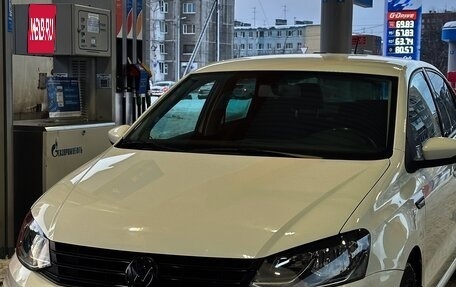 Volkswagen Polo VI (EU Market), 2018 год, 1 300 000 рублей, 1 фотография