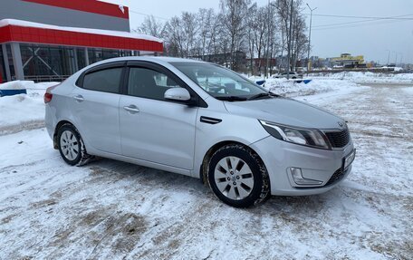 KIA Rio III рестайлинг, 2013 год, 900 000 рублей, 2 фотография