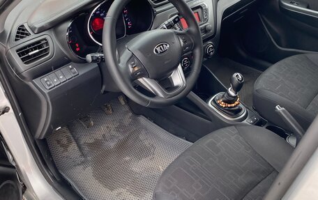 KIA Rio III рестайлинг, 2013 год, 900 000 рублей, 9 фотография