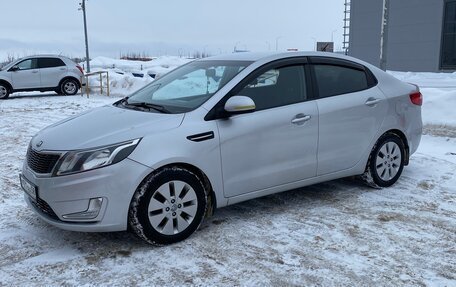 KIA Rio III рестайлинг, 2013 год, 900 000 рублей, 6 фотография