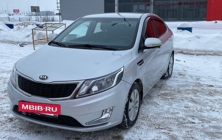 KIA Rio III рестайлинг, 2013 год, 900 000 рублей, 5 фотография
