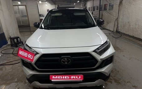 Toyota RAV4, 2024 год, 4 200 000 рублей, 8 фотография