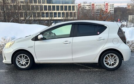 Toyota Aqua I, 2012 год, 875 000 рублей, 4 фотография