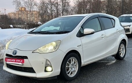 Toyota Aqua I, 2012 год, 875 000 рублей, 3 фотография