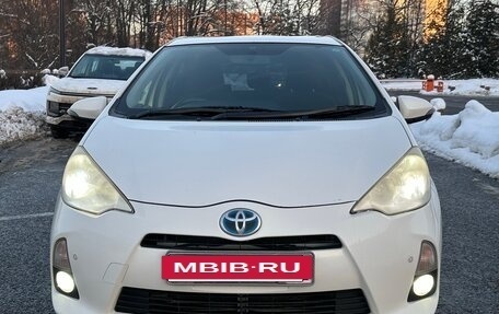 Toyota Aqua I, 2012 год, 875 000 рублей, 2 фотография