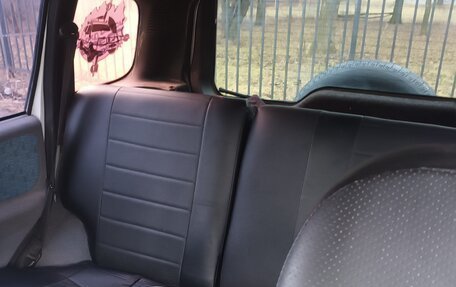 Chevrolet Niva I рестайлинг, 2004 год, 240 000 рублей, 2 фотография