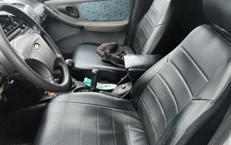 Chevrolet Niva I рестайлинг, 2004 год, 240 000 рублей, 4 фотография