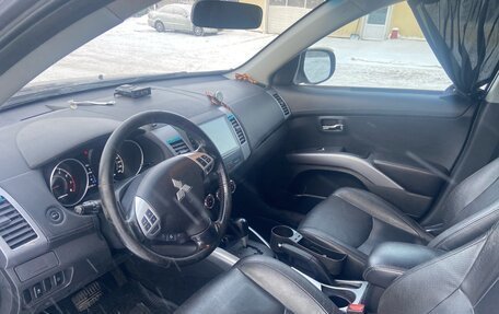 Mitsubishi Outlander III рестайлинг 3, 2011 год, 780 000 рублей, 7 фотография