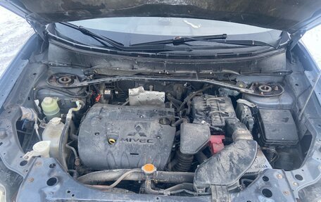 Mitsubishi Outlander III рестайлинг 3, 2011 год, 780 000 рублей, 10 фотография