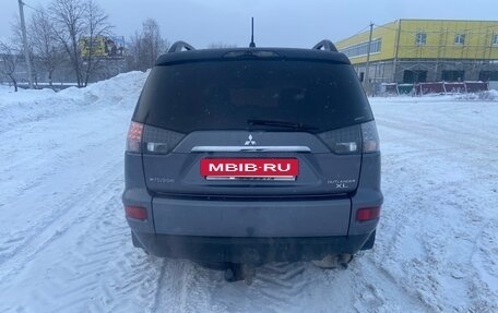 Mitsubishi Outlander III рестайлинг 3, 2011 год, 780 000 рублей, 3 фотография