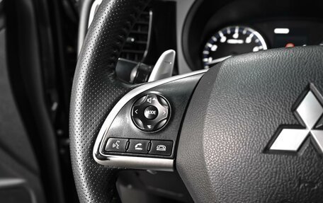 Mitsubishi Outlander III рестайлинг 3, 2013 год, 1 289 000 рублей, 16 фотография