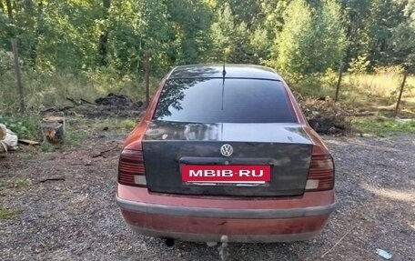 Volkswagen Passat B5+ рестайлинг, 1997 год, 140 000 рублей, 2 фотография