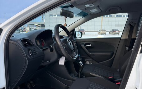 Volkswagen Polo VI (EU Market), 2015 год, 570 000 рублей, 11 фотография