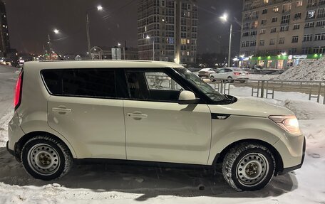 KIA Soul II рестайлинг, 2015 год, 630 000 рублей, 6 фотография