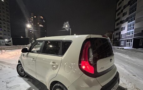 KIA Soul II рестайлинг, 2015 год, 630 000 рублей, 10 фотография