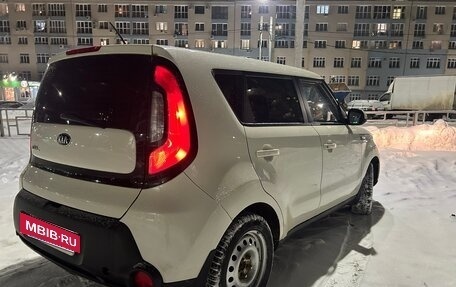KIA Soul II рестайлинг, 2015 год, 630 000 рублей, 5 фотография