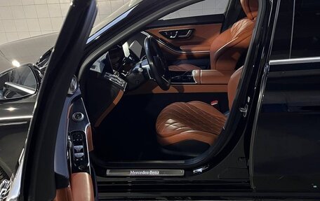 Mercedes-Benz S-Класс, 2023 год, 14 000 000 рублей, 19 фотография