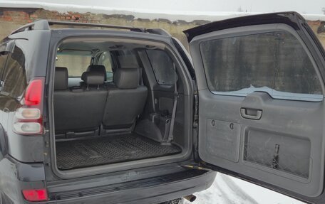 Toyota Land Cruiser Prado 120 рестайлинг, 2008 год, 1 950 000 рублей, 11 фотография