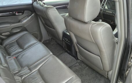 Toyota Land Cruiser Prado 120 рестайлинг, 2008 год, 1 950 000 рублей, 15 фотография