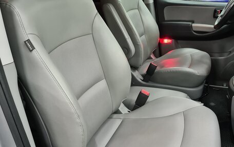 Hyundai Grand Starex Grand Starex I рестайлинг 2, 2019 год, 3 800 000 рублей, 20 фотография