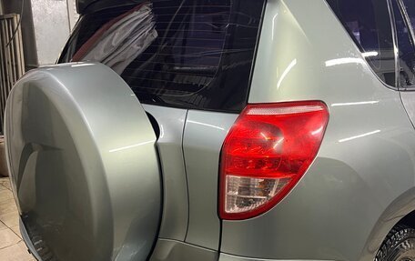 Toyota RAV4, 2006 год, 1 099 000 рублей, 23 фотография