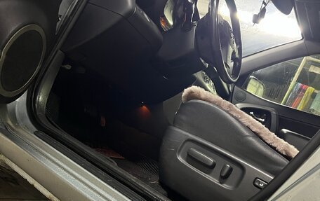 Toyota RAV4, 2006 год, 1 099 000 рублей, 22 фотография