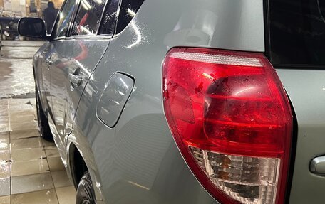 Toyota RAV4, 2006 год, 1 099 000 рублей, 26 фотография