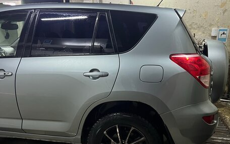 Toyota RAV4, 2006 год, 1 099 000 рублей, 29 фотография