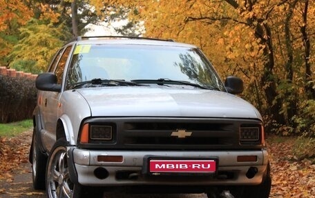 Chevrolet Blazer II рестайлинг, 1995 год, 350 000 рублей, 1 фотография