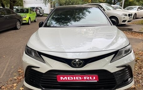 Toyota Camry, 2021 год, 3 500 000 рублей, 1 фотография