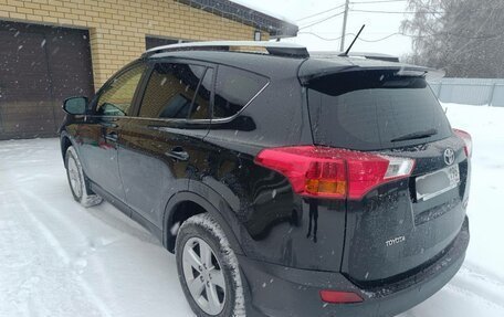 Toyota RAV4, 2013 год, 1 990 000 рублей, 2 фотография