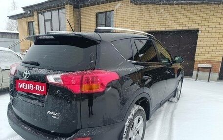 Toyota RAV4, 2013 год, 1 990 000 рублей, 3 фотография